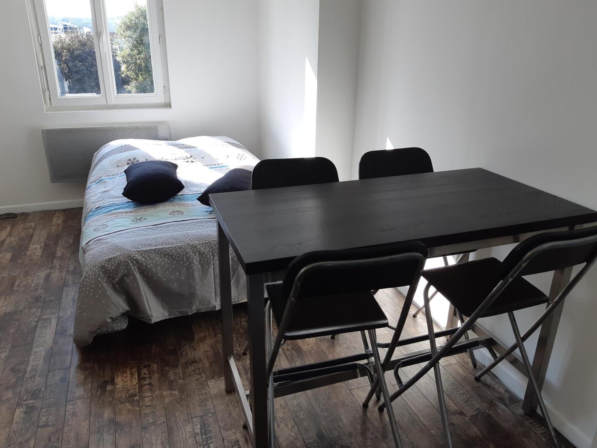 Guibert 19 F2 Duplex Apartment Caudebec-les-Elbeuf Bagian luar foto