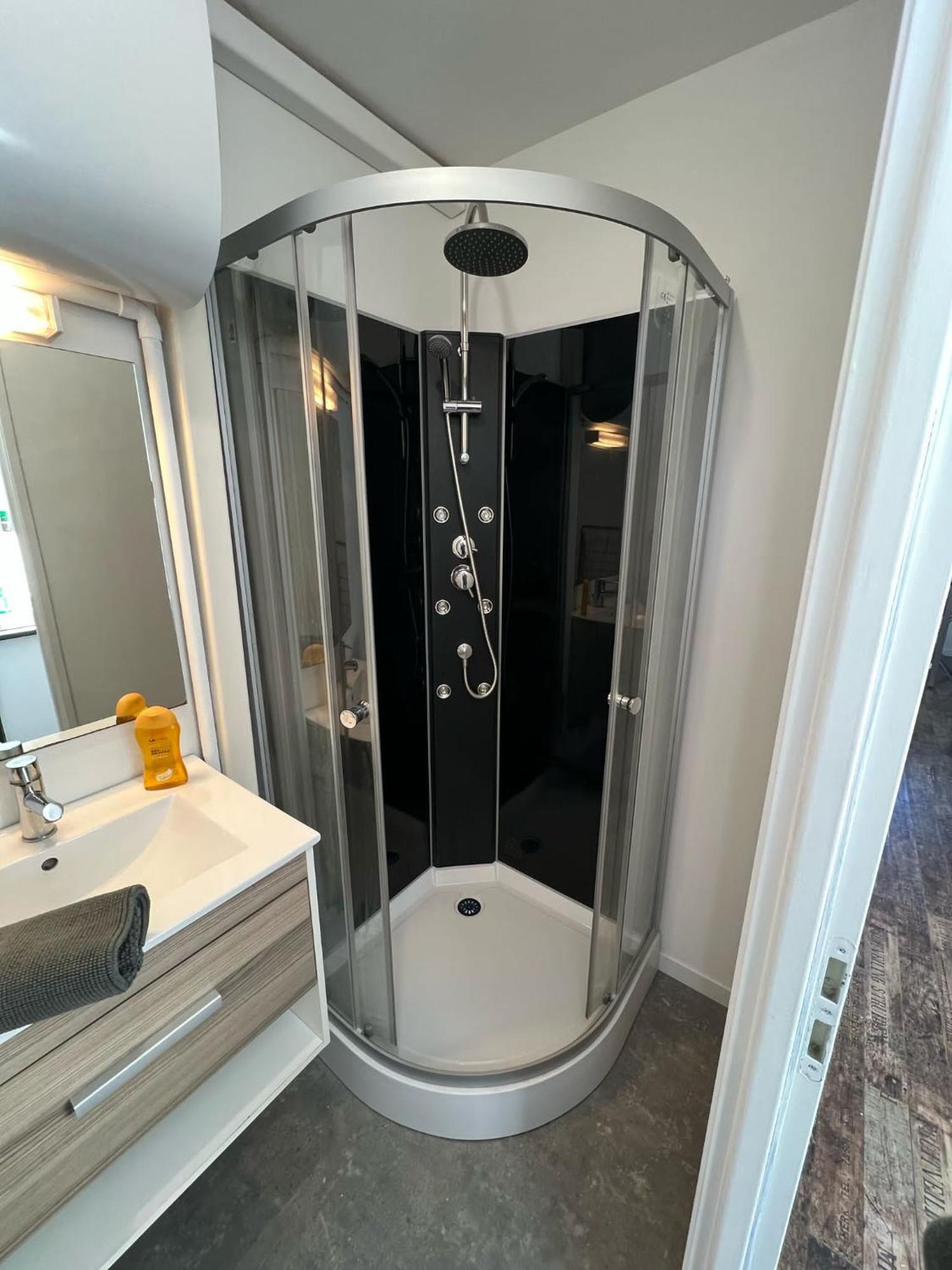 Guibert 19 F2 Duplex Apartment Caudebec-les-Elbeuf Bagian luar foto